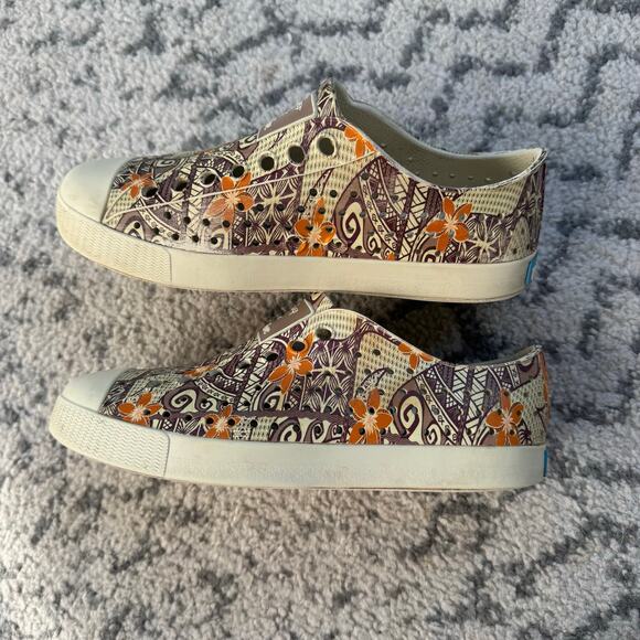 Disney x Native Patterned Slip-On Shoes Moana Size 5 Women’s - Picture 5 of 9